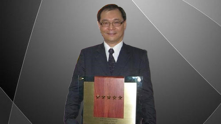 崔震雄